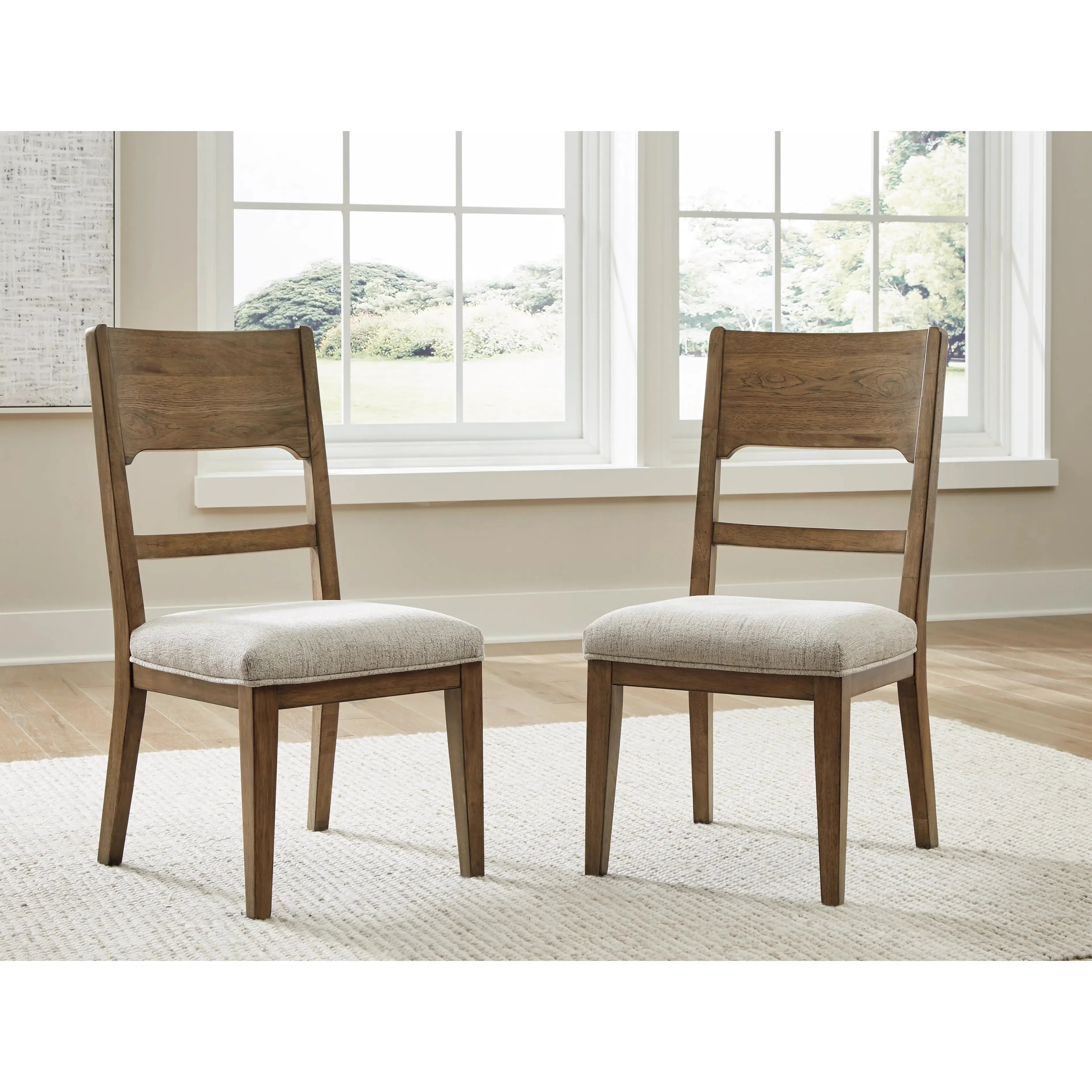 Elegant Cabalynn Upholstered Dining Chair for Stylish Dining Experiences